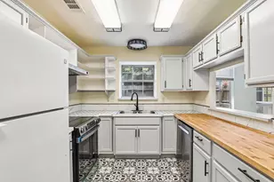 2123 Hearthside Ln, Garland, TX 75044 - Photo 8