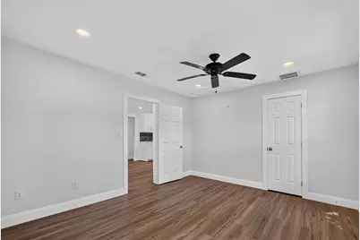1113 Brock Street, Dallas, TX 75203 - Photo 12