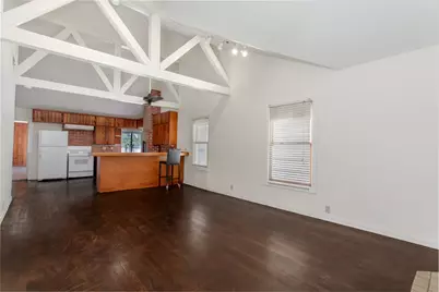 9025 San Fernando Way, Dallas, TX 75218 - Photo 2