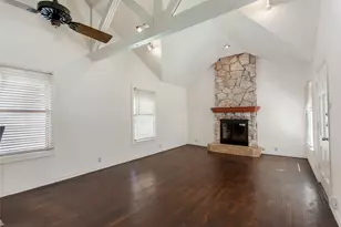 9025 San Fernando Way, Dallas, TX 75218 - Photo 4