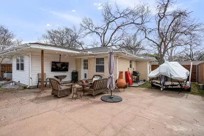 10615 Larchfield Lane, Dallas, TX 75238 - Photo 26