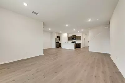 124 Labein Avenue, Greenville, TX 75402 - Photo 6