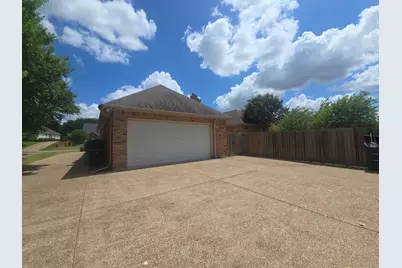 6376 Newport Court, Fort Worth, TX 76116 - Photo 12