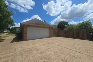 6376 Newport Ct, Fort Worth, TX 76116 - Photo 12