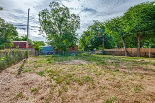 3910 Vanette Ln, Dallas, TX 75216 - Photo 22