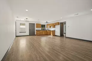 3910 Vanette Ln, Dallas, TX 75216 - Photo 6