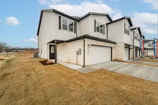 545 Galt, Stephenville, TX 76401 - Photo 2