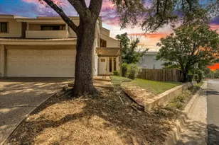 29 Oakbrook Dr, Lewisville, TX 75057 - Photo 4