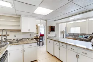 29 Oakbrook Dr, Lewisville, TX 75057 - Photo 8