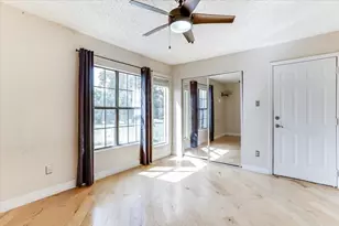29 Oakbrook Dr, Lewisville, TX 75057 - Photo 12