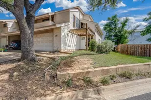 29 Oakbrook Dr, Lewisville, TX 75057 - Photo 2
