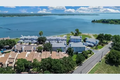 29 Oakbrook Drive, Lewisville, TX 75057 - Photo 18