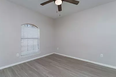 911 Gwinnett Circle, Arlington, TX 76017 - Photo 22