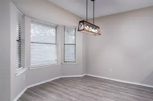 911 Gwinnett Cir, Arlington, TX 76017 - Photo 14