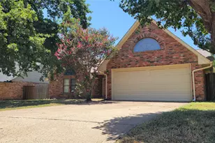 3217 Cliffview Dr, Corinth, TX 76210 - Photo 2
