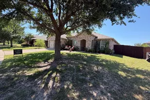 422 Beech Ct, Forney, TX 75126 - Photo 2