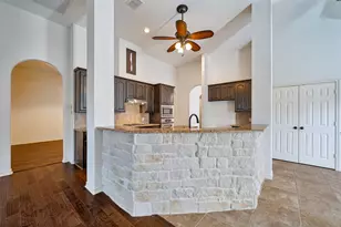 12384 Mill Run Dr, Frisco, TX 75035 - Photo 10