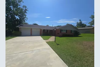 5621 Wedgworth Road, Fort Worth, TX 76133 - Photo 1