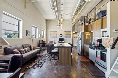215 N Walton Street #1, Dallas, TX 75226 - Photo 4