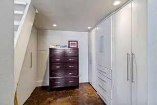 215 N Walton St, Dallas, TX 75226 - Photo 12