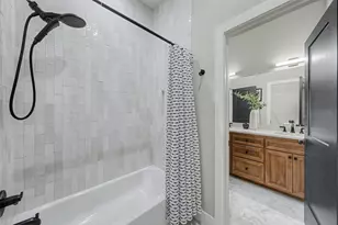 1209 Hilltop Dr, Grapevine, TX 76051 - Photo 36