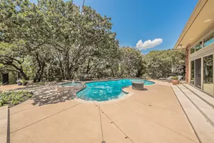 1406 Riverview Dr, Arlington, TX 76012 - Photo 32