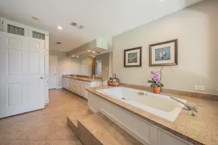 1406 Riverview Dr, Arlington, TX 76012 - Photo 24