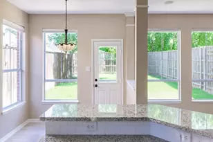 311 Melshire St, Sunnyvale, TX 75182 - Photo 2