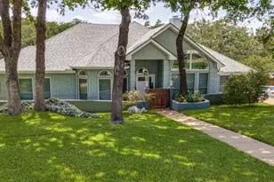 2708 Monarch Dr, Arlington, TX 76006 - Photo 2