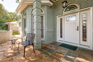 2708 Monarch Dr, Arlington, TX 76006 - Photo 4