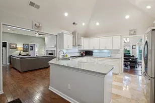 2708 Monarch Dr, Arlington, TX 76006 - Photo 10
