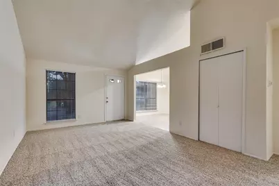 2315 Sunflower Drive, Arlington, TX 76014 - Photo 8