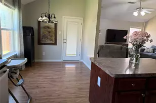 224 Spring Hollow Dr, Saginaw, TX 76131 - Photo 10