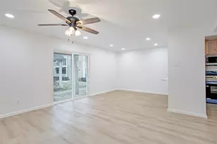 5881 Preston View Blvd, Dallas, TX 75240 - Photo 4
