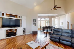 3107 Hillside Dr, Highland Village, TX 75077 - Photo 8