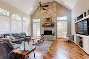 3107 Hillside Dr, Highland Village, TX 75077 - Photo 6