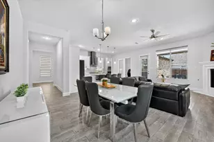 12728 Royal Oaks Ln, Farmers Branch, TX 75234 - Photo 6