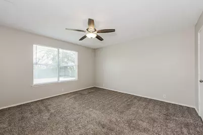 1600 Shady Shores Drive, Glenn Heights, TX 75154 - Photo 10