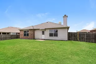 1600 Shady Shores Dr, Glenn Heights, TX 75154 - Photo 18