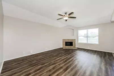 1600 Shady Shores Drive, Glenn Heights, TX 75154 - Photo 2