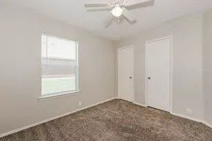 1600 Shady Shores Dr, Glenn Heights, TX 75154 - Photo 12