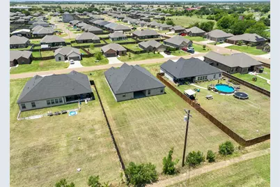 2107 Cole Street, Mabank, TX 75147 - Photo 32