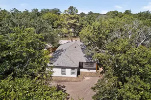724 N Clements St, Gainesville, TX 76240 - Photo 34