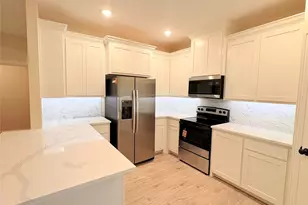 724 N Clements St, Gainesville, TX 76240 - Photo 4