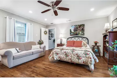 9210 San Fernando Way, Dallas, TX 75218 - Photo 12