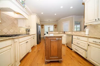 7913 Forest View Court, North Richland Hills, TX 76182 - Photo 8