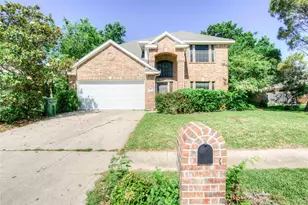 7025 Michael Dr, North Richland Hills, TX 76182 - Photo 1