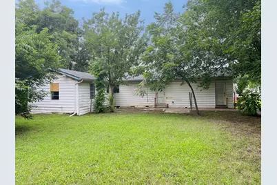 1305 N Brents Avenue, Sherman, TX 75090 - Photo 2