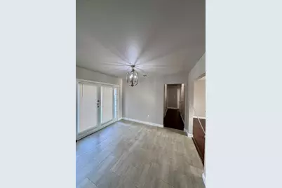 514 NE 4th Street, Grand Prairie, TX 75050 - Photo 8