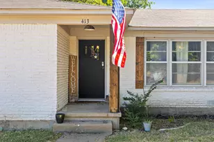 413 S Tyler St, McGregor, TX 76657 - Photo 6